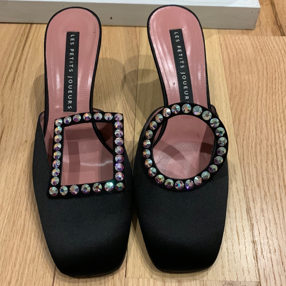 Les Petits Joueurs low heel with crystal detail